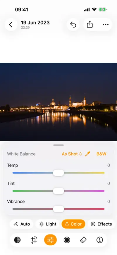 The Color group for a night street, white balance and Temp
